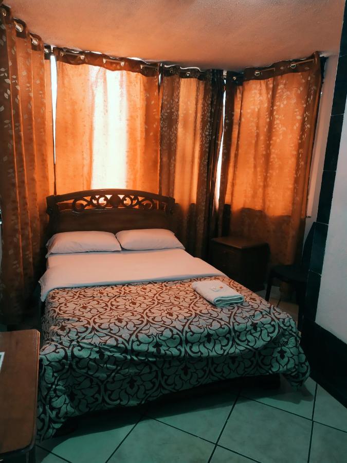 Hostal Ajavi Del Sur 基多 外观 照片
