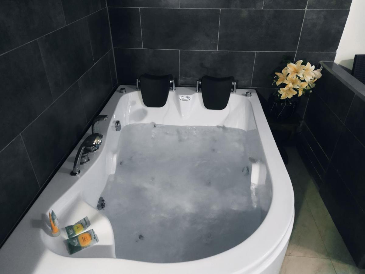 Hostal Ajavi Del Sur 基多 外观 照片